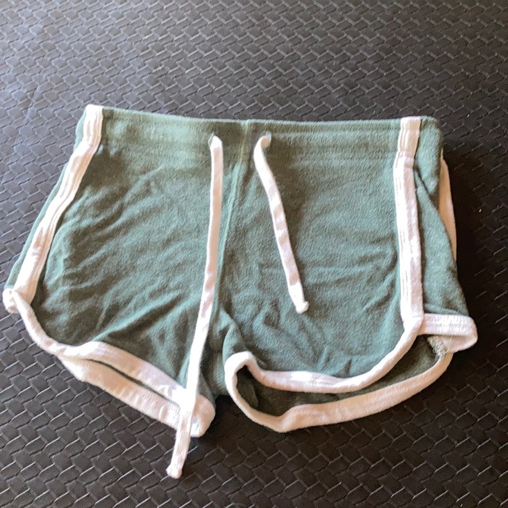 Green stringed pants